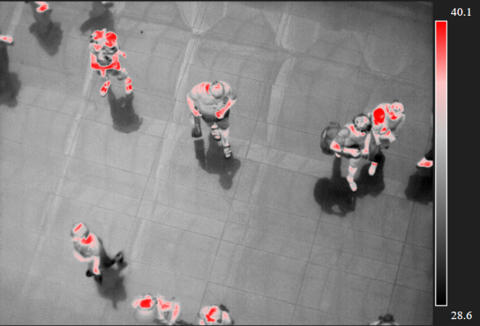 人群復雜環(huán)境下利用紅外熱像儀可以進行人群安全檢疫