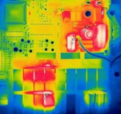 紅外熱像儀鏡頭下的半導(dǎo)體熱像圖